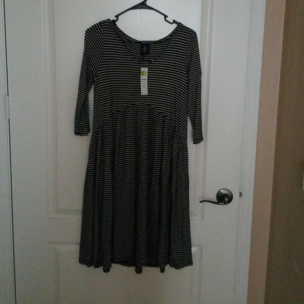 Oakley dress